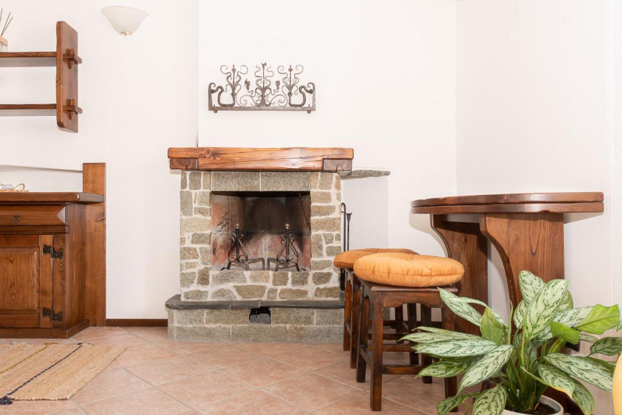 Cozy Studio In Old Town Lägenhet Como Exteriör bild