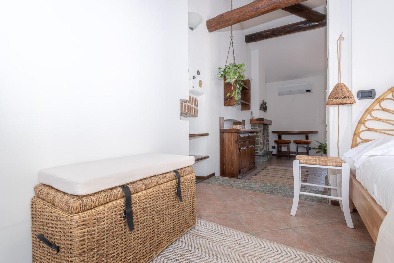 Cozy Studio In Old Town Lägenhet Como Exteriör bild